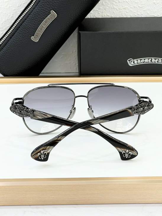 Picture of Chrome Hearts Sunglasses _SKUfw66635025fw